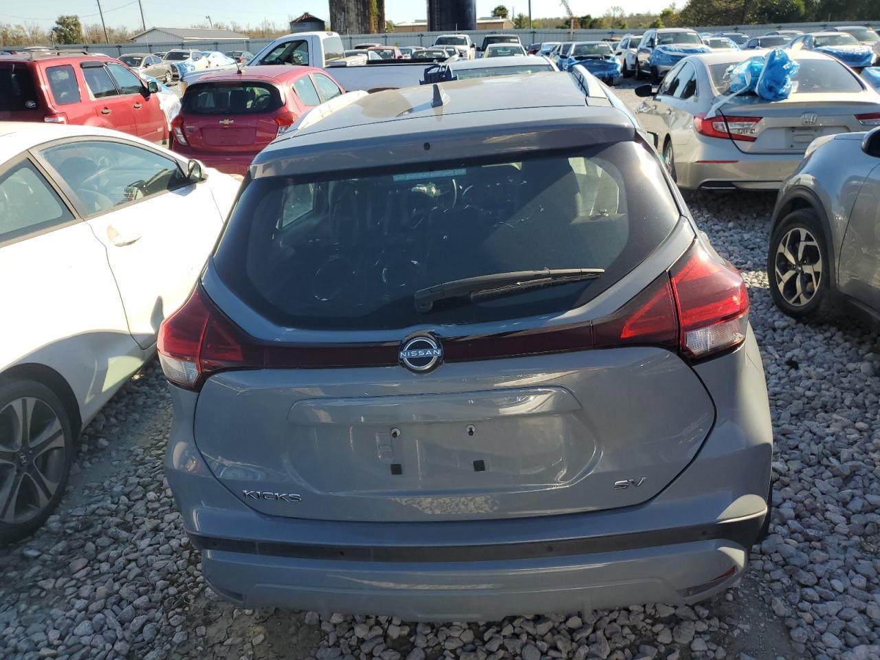 2023 NISSAN KICKS