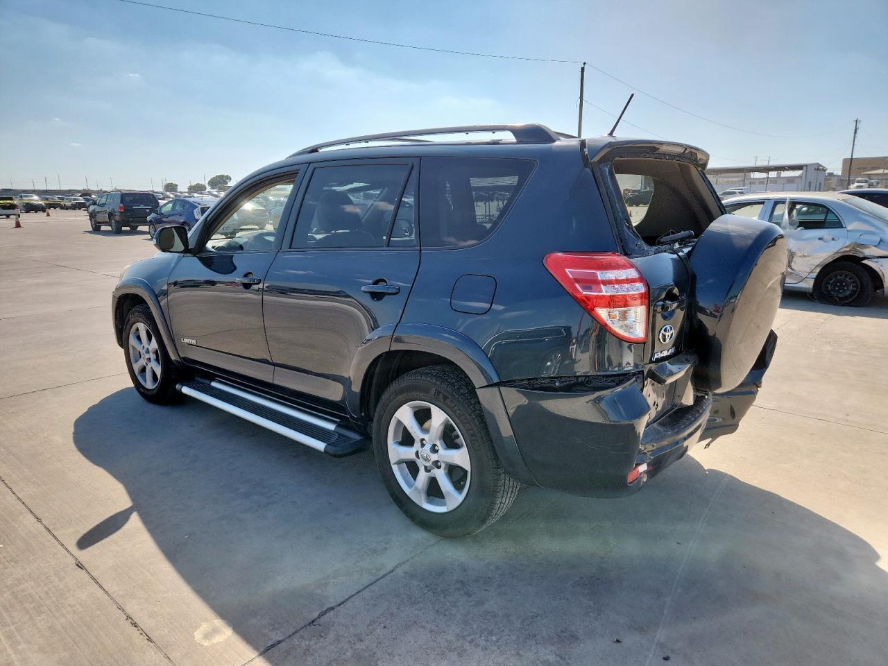 2011 TOYOTA RAV4