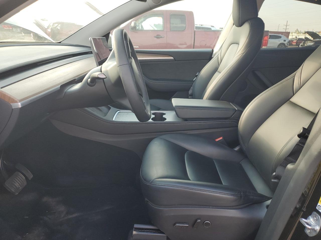 2025 TESLA MODEL Y