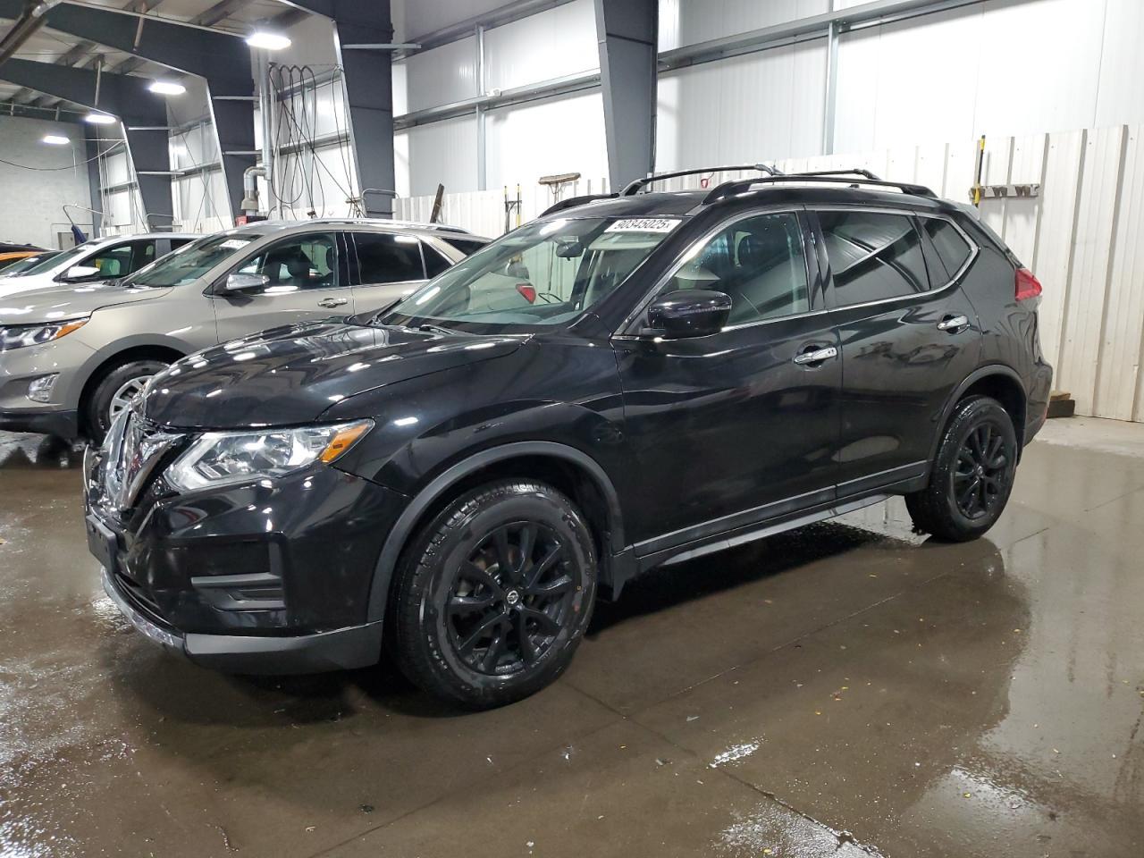 2017 NISSAN ROGUE