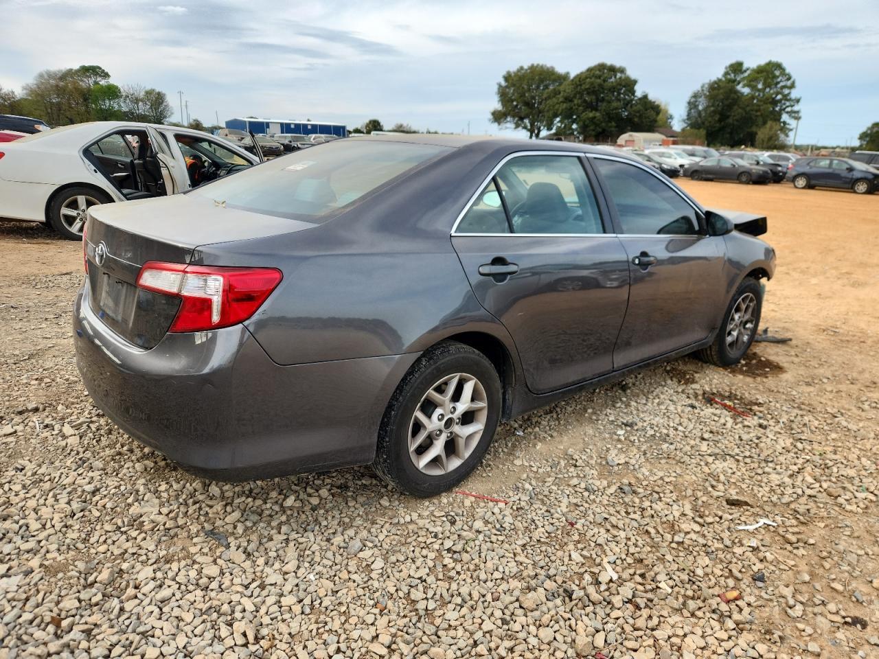 2013 TOYOTA CAMRY