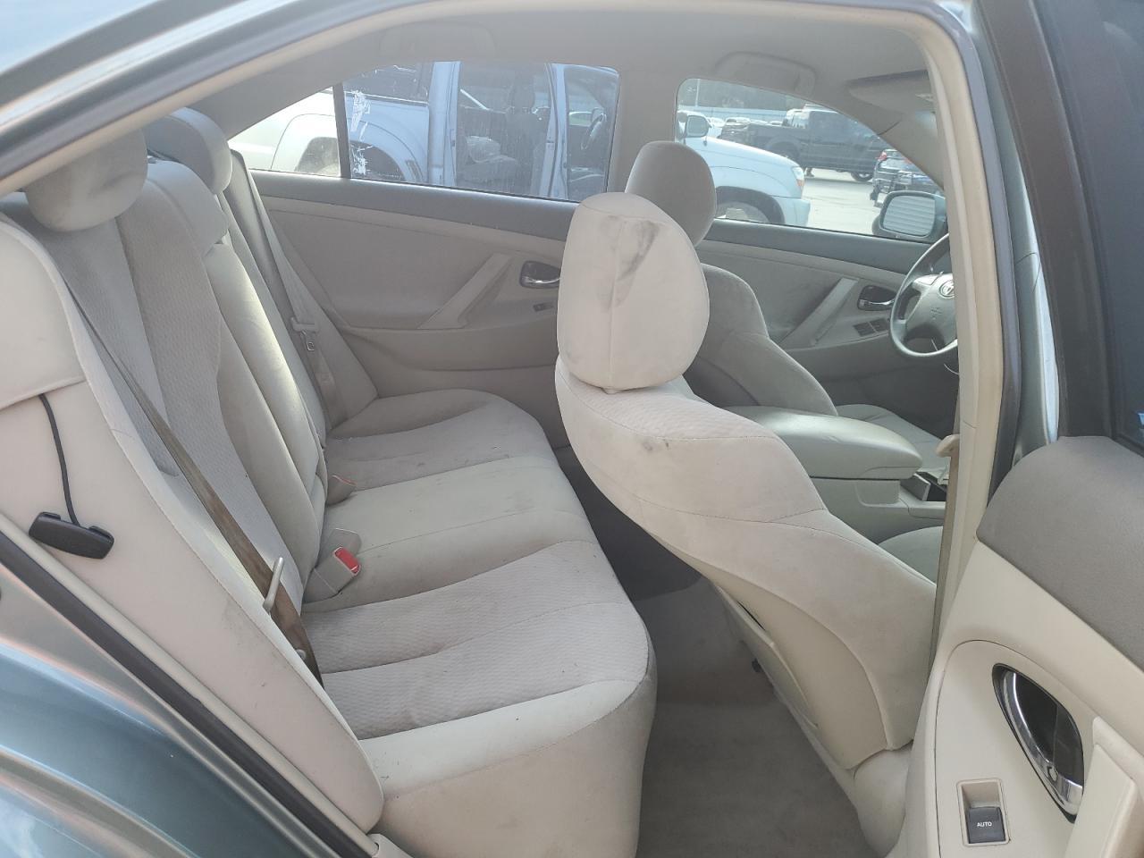 2010 TOYOTA CAMRY