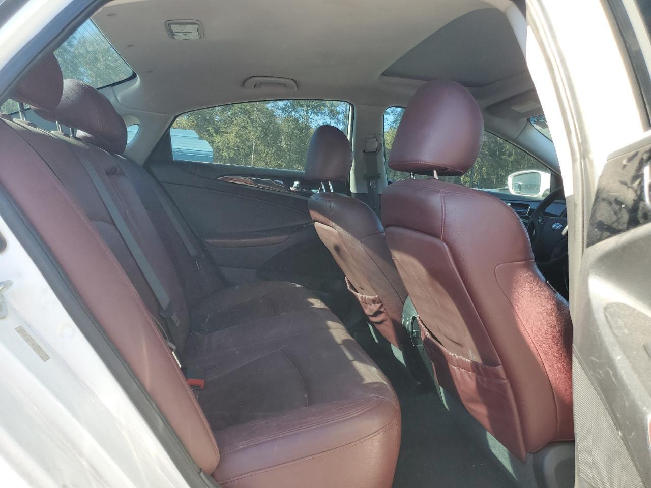 2011 HYUNDAI SONATA