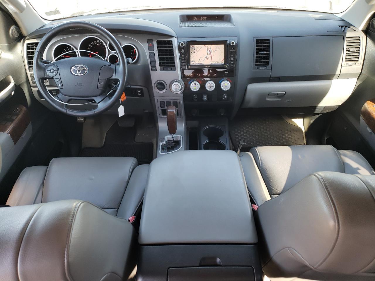 2011 TOYOTA TUNDRA