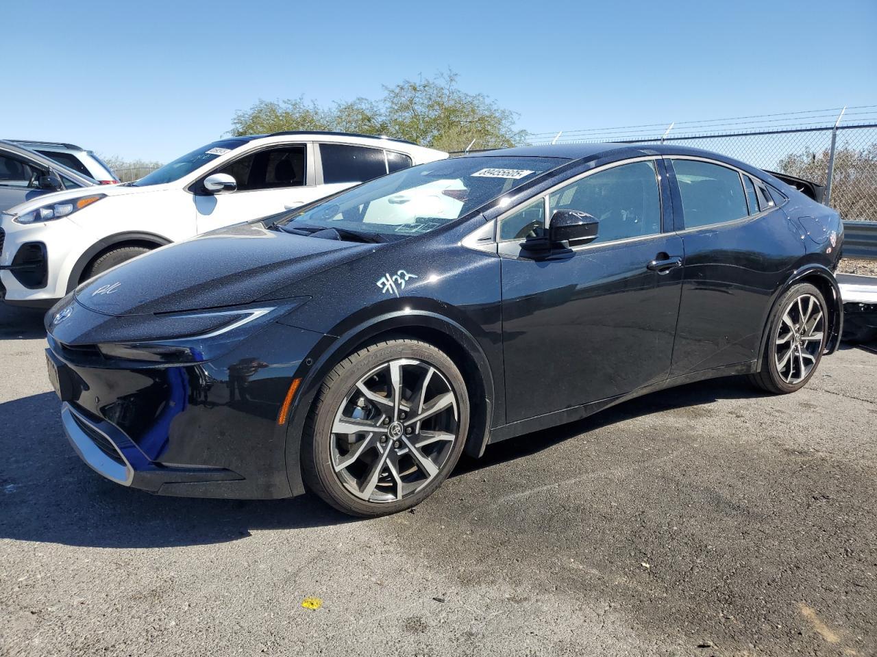 2025 TOYOTA PRIUS