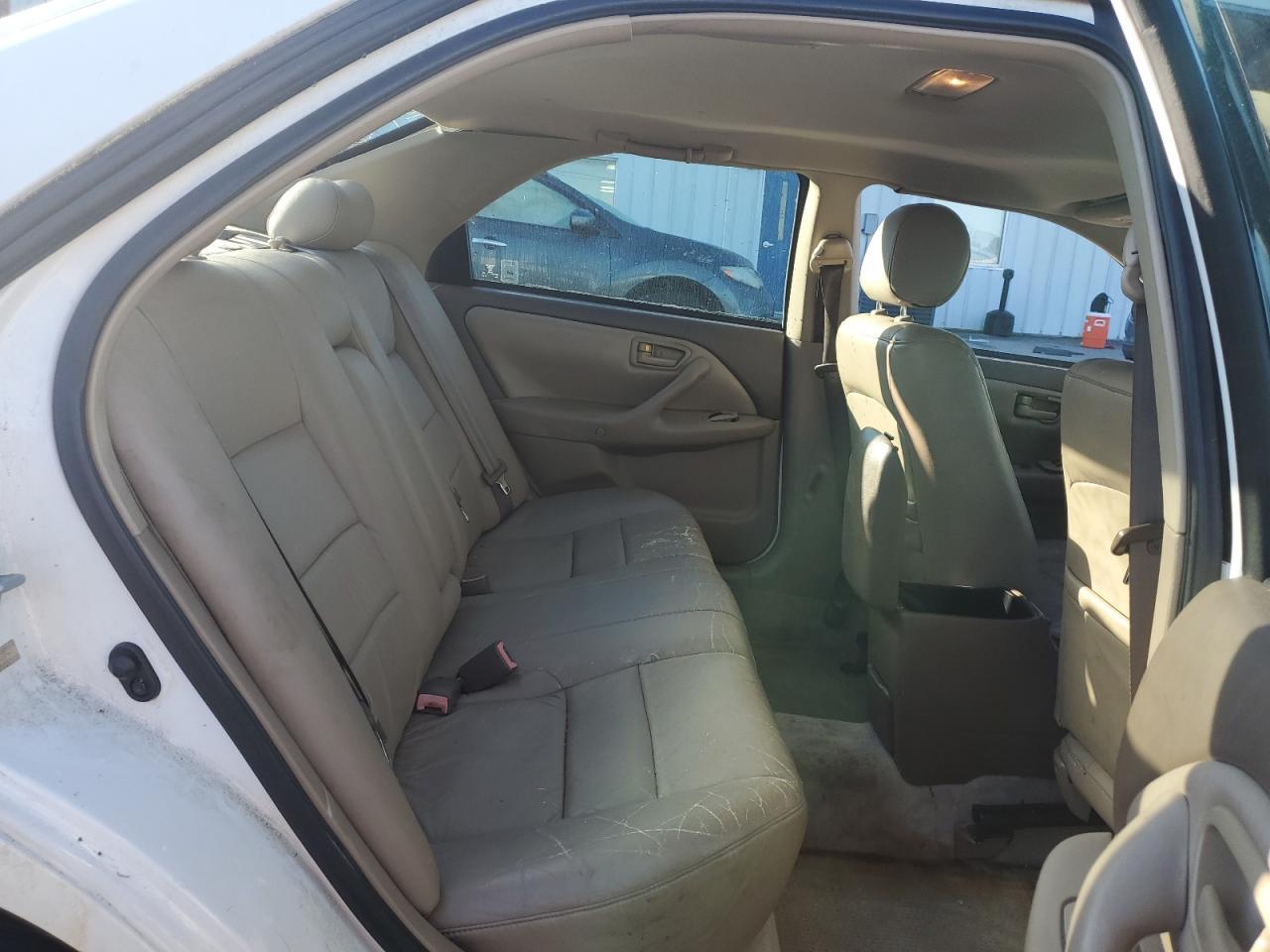 2001 TOYOTA CAMRY
