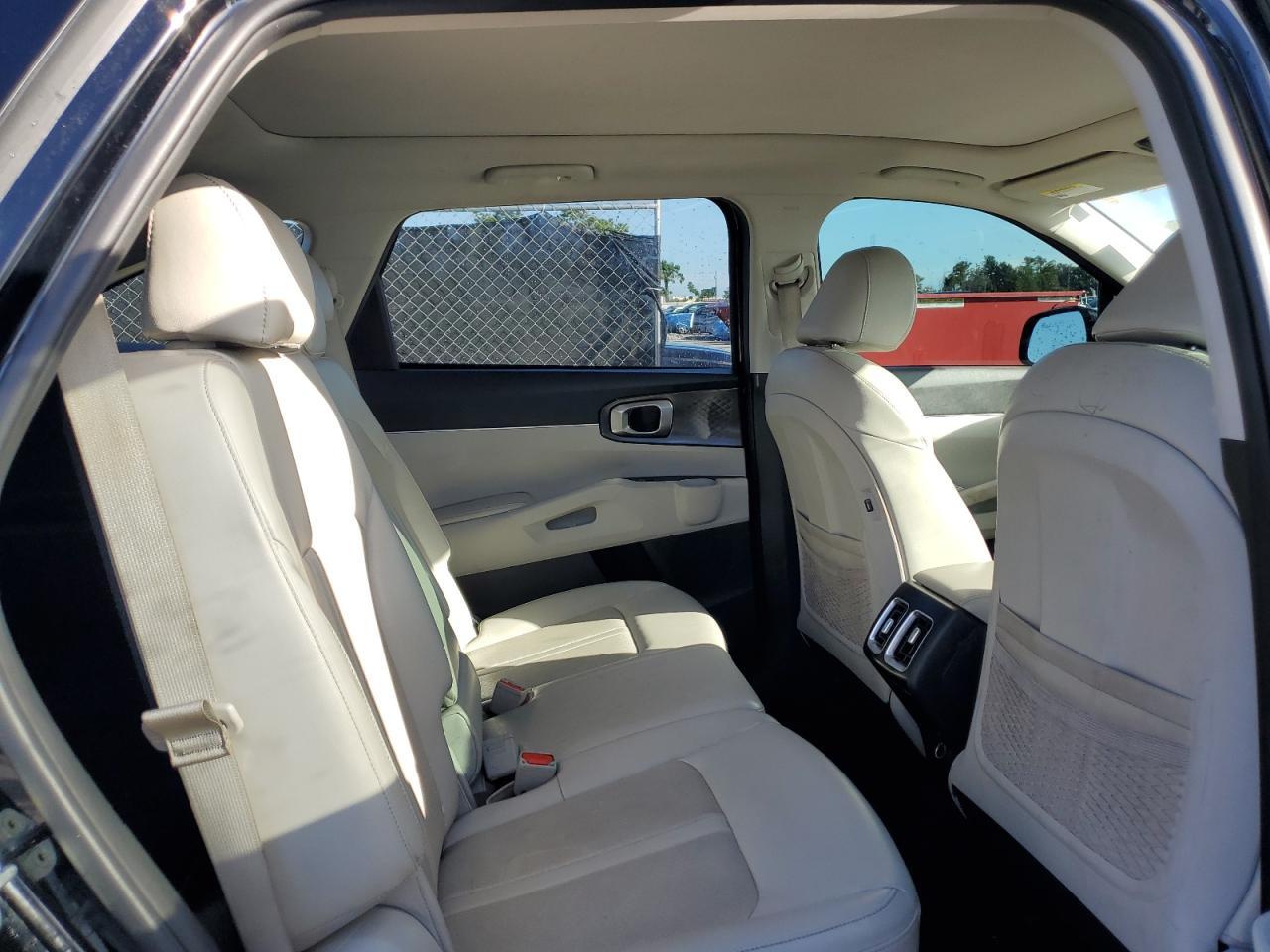2022 KIA SORENTO