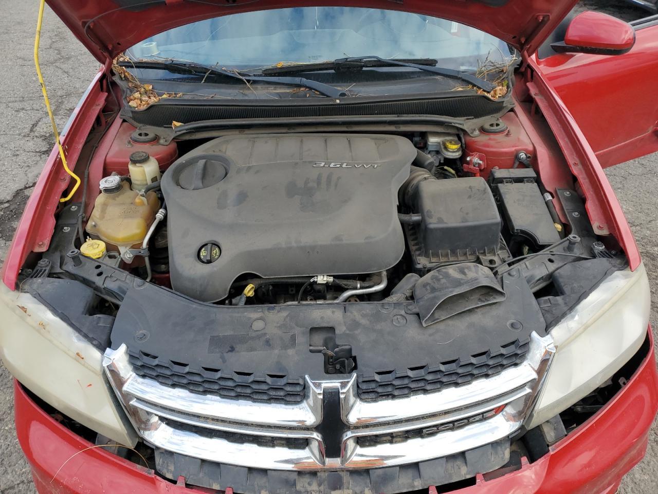 2013 DODGE Avenger