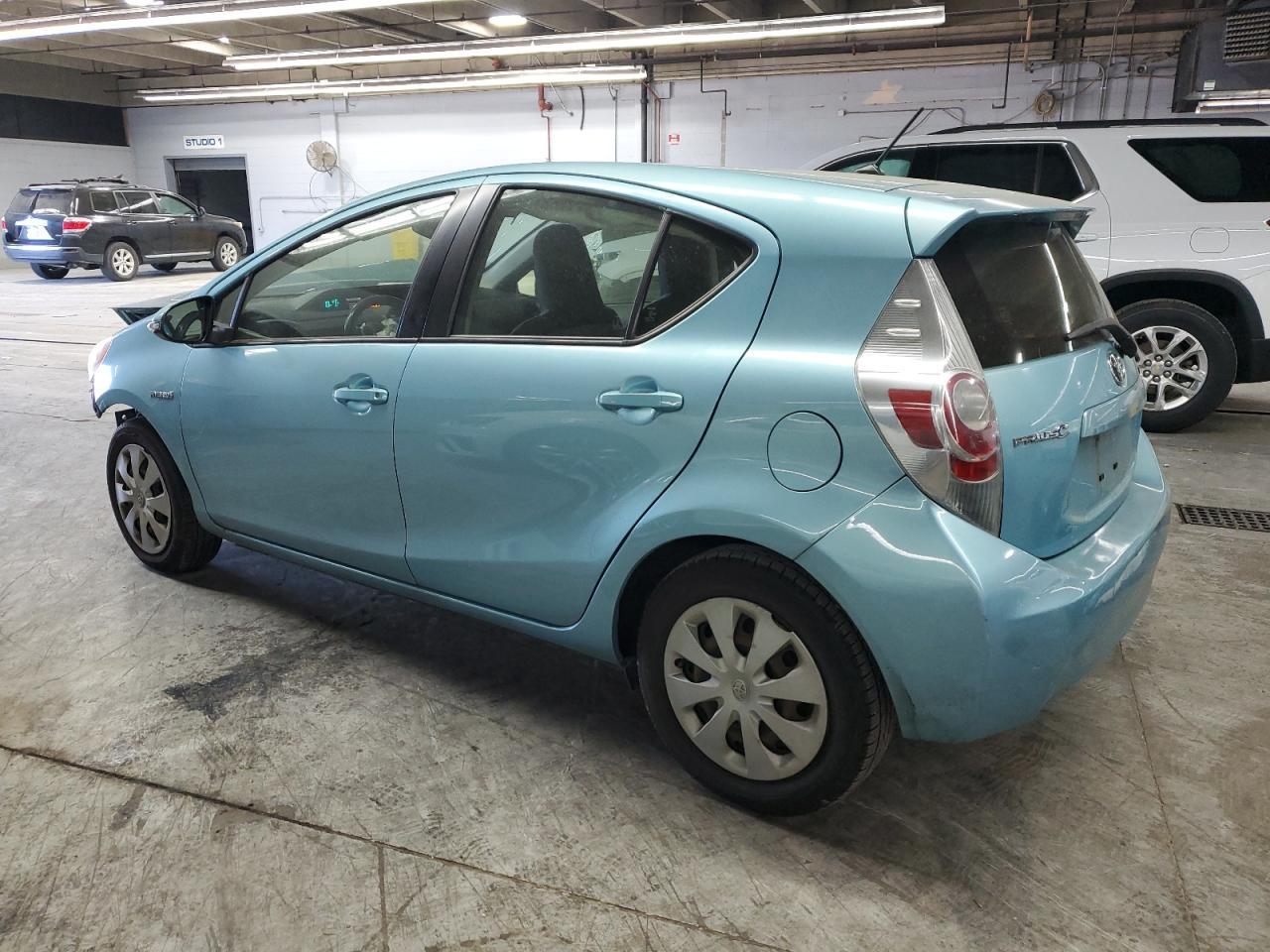 2013 TOYOTA Prius c