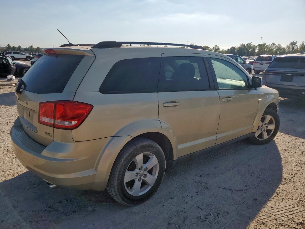 2011 DODGE JOURNEY