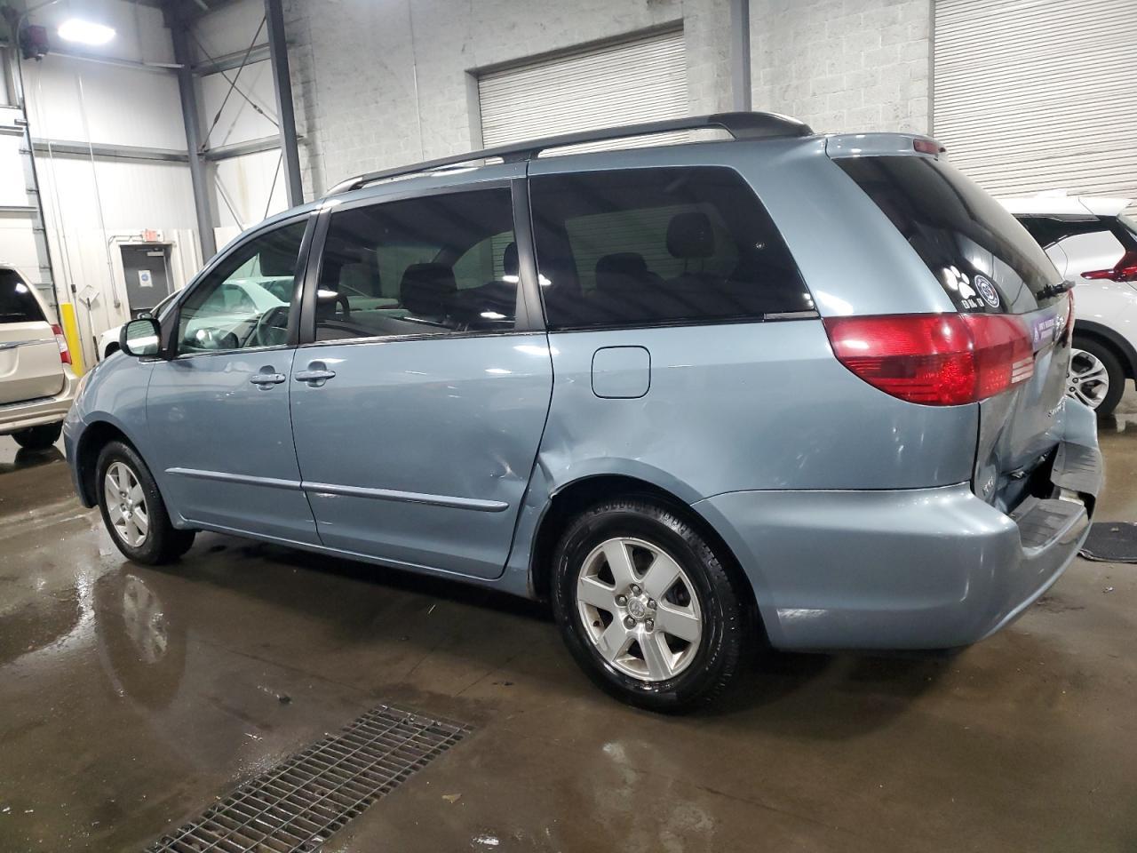 2005 TOYOTA SIENNA