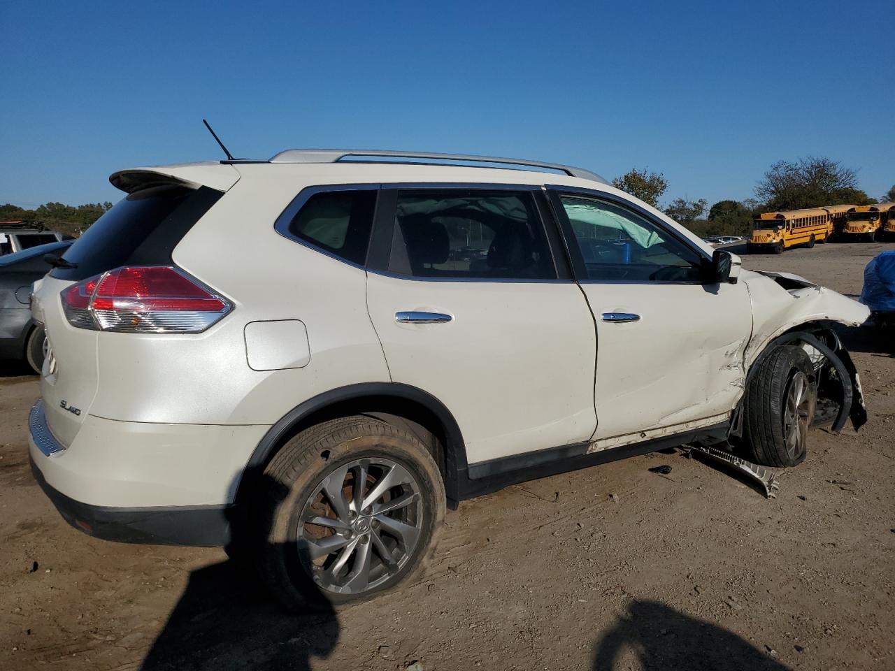 2015 NISSAN ROGUE