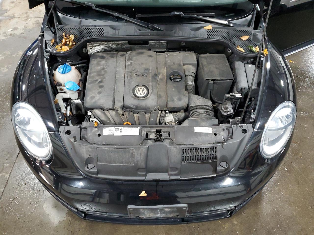 2012 VOLKSWAGEN Beetle