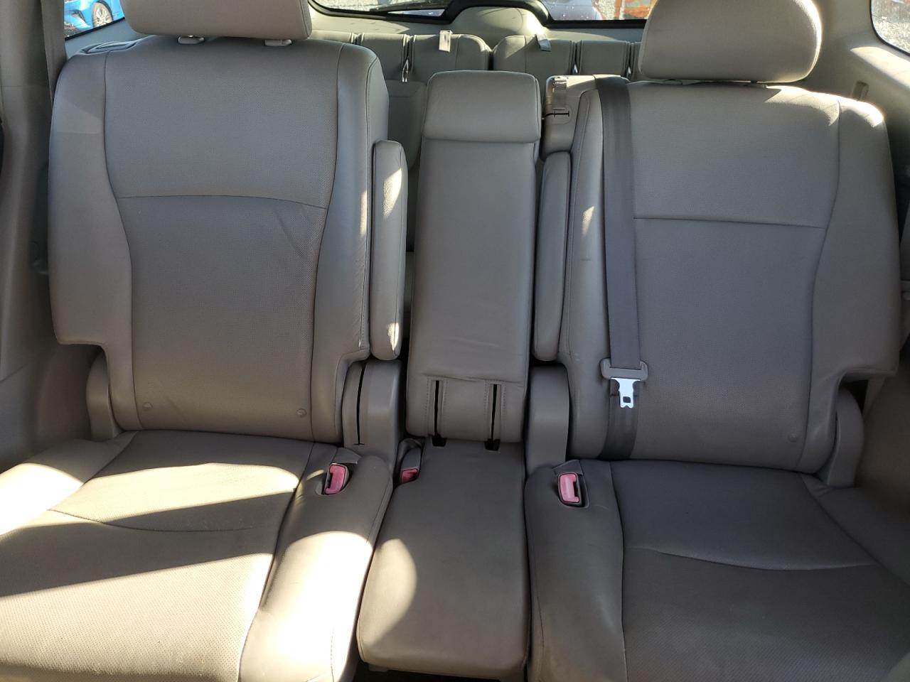 2011 TOYOTA Highlander Hybrid