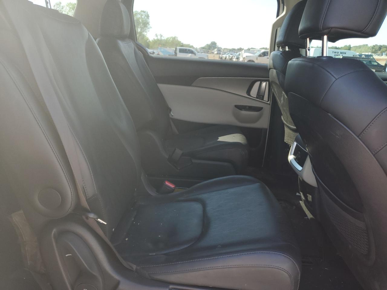 2022 KIA Carnival