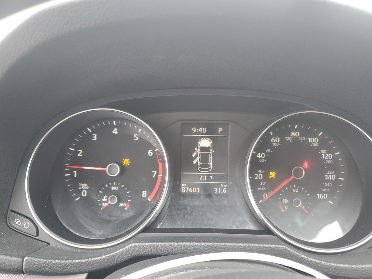 2017 VOLKSWAGEN Passat