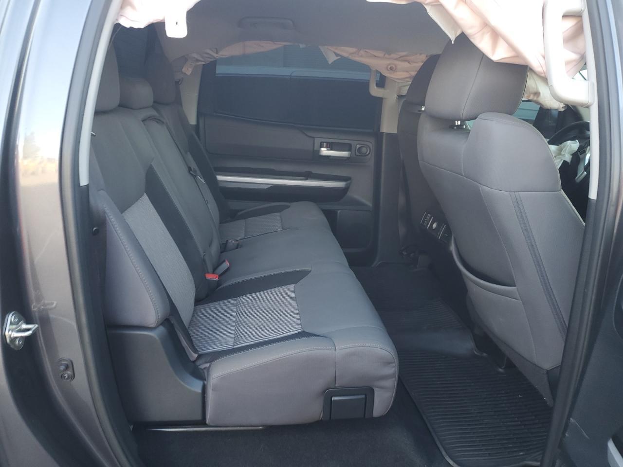 2017 TOYOTA TUNDRA