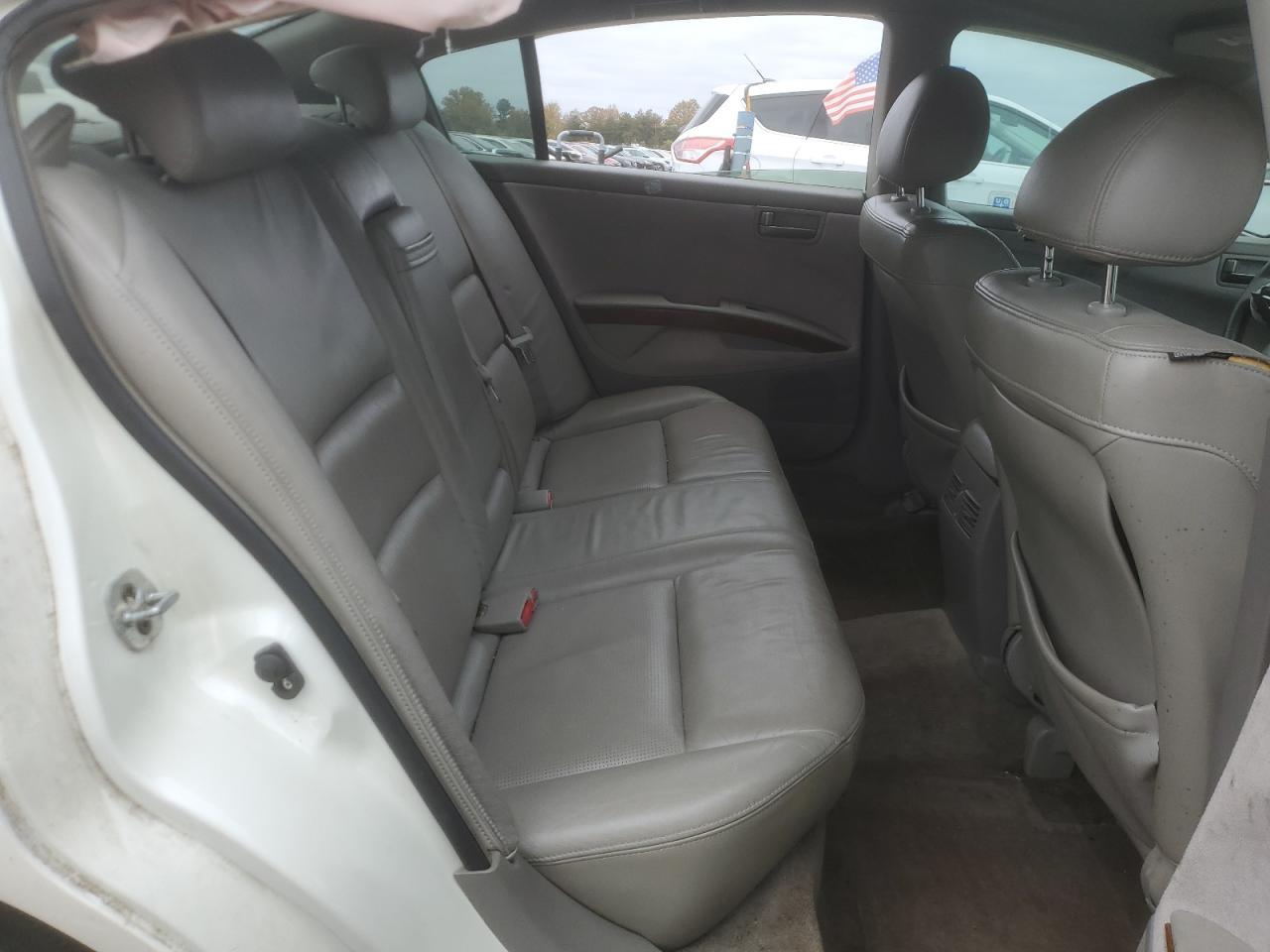 2004 NISSAN Maxima