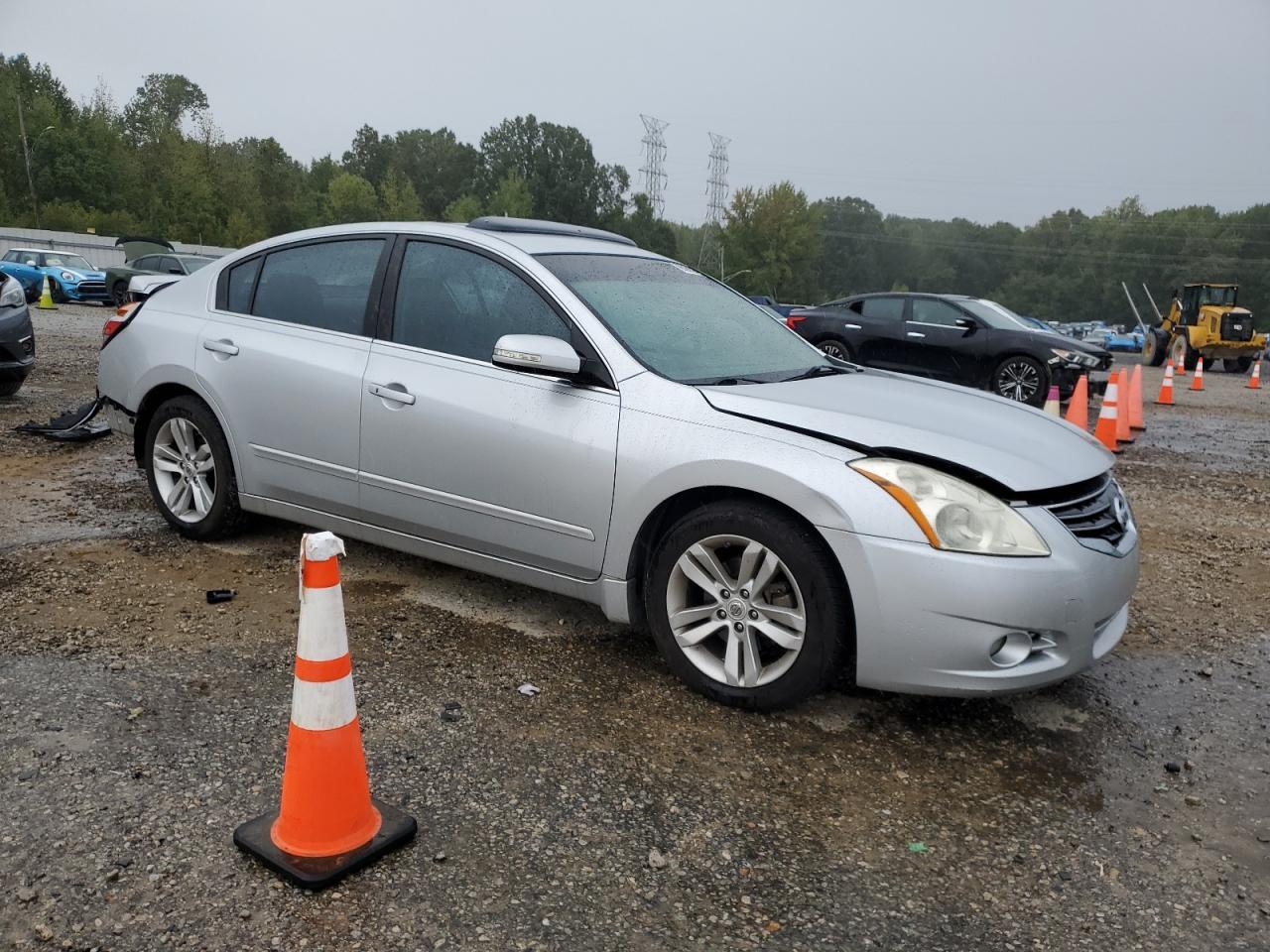 2012 NISSAN ALTIMA