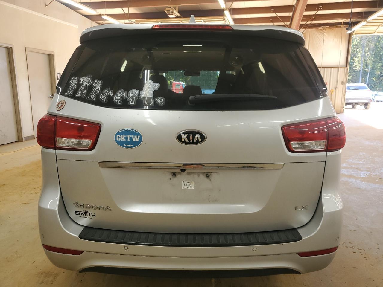 2016 KIA SEDONA
