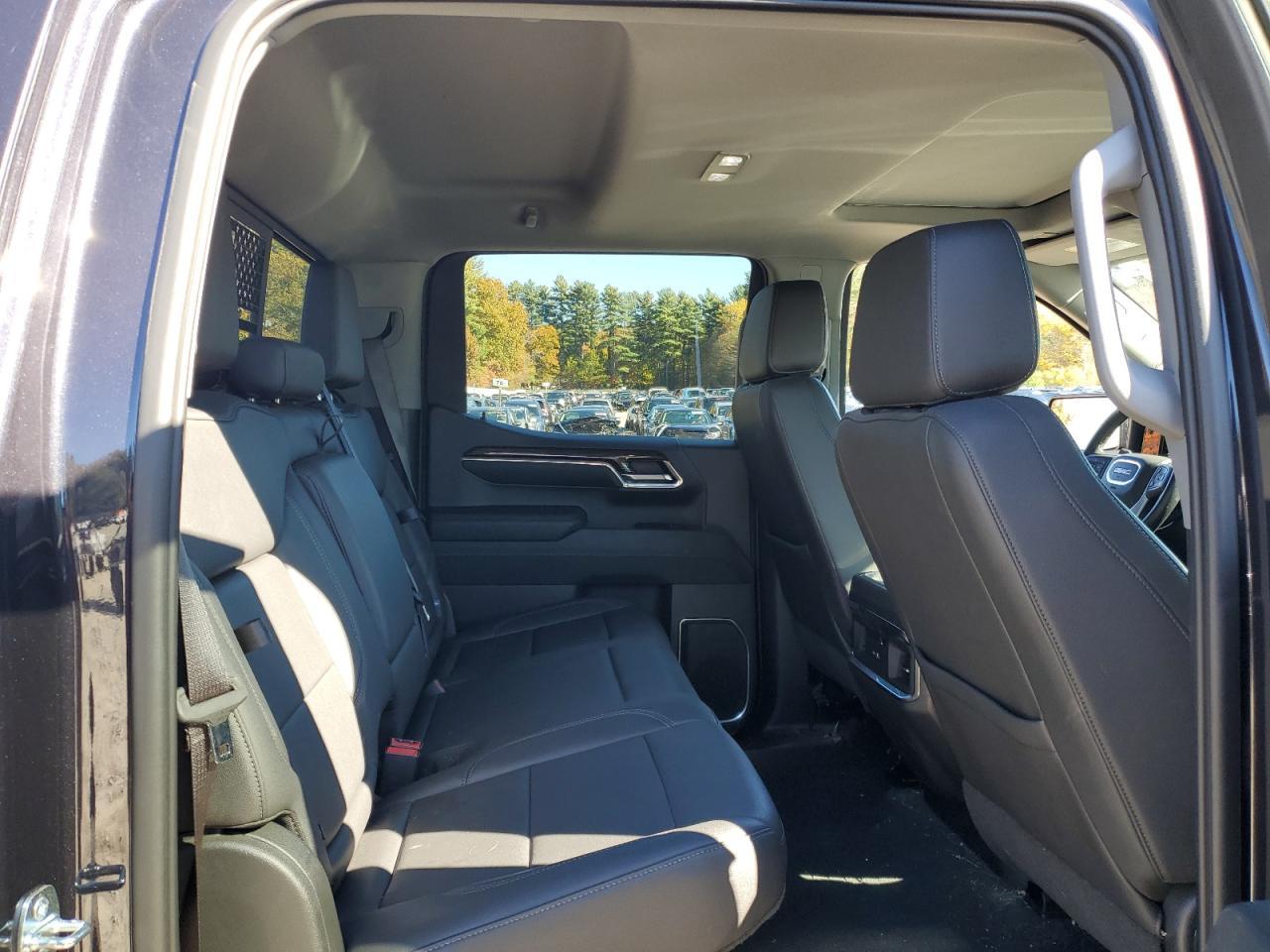2023 GMC Sierra