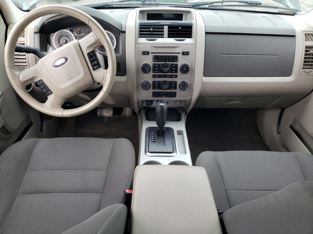 2010 FORD ESCAPE