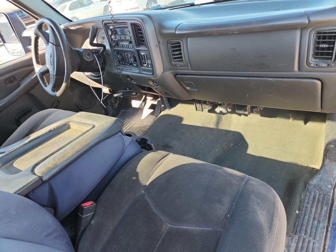 2004 GMC Sierra