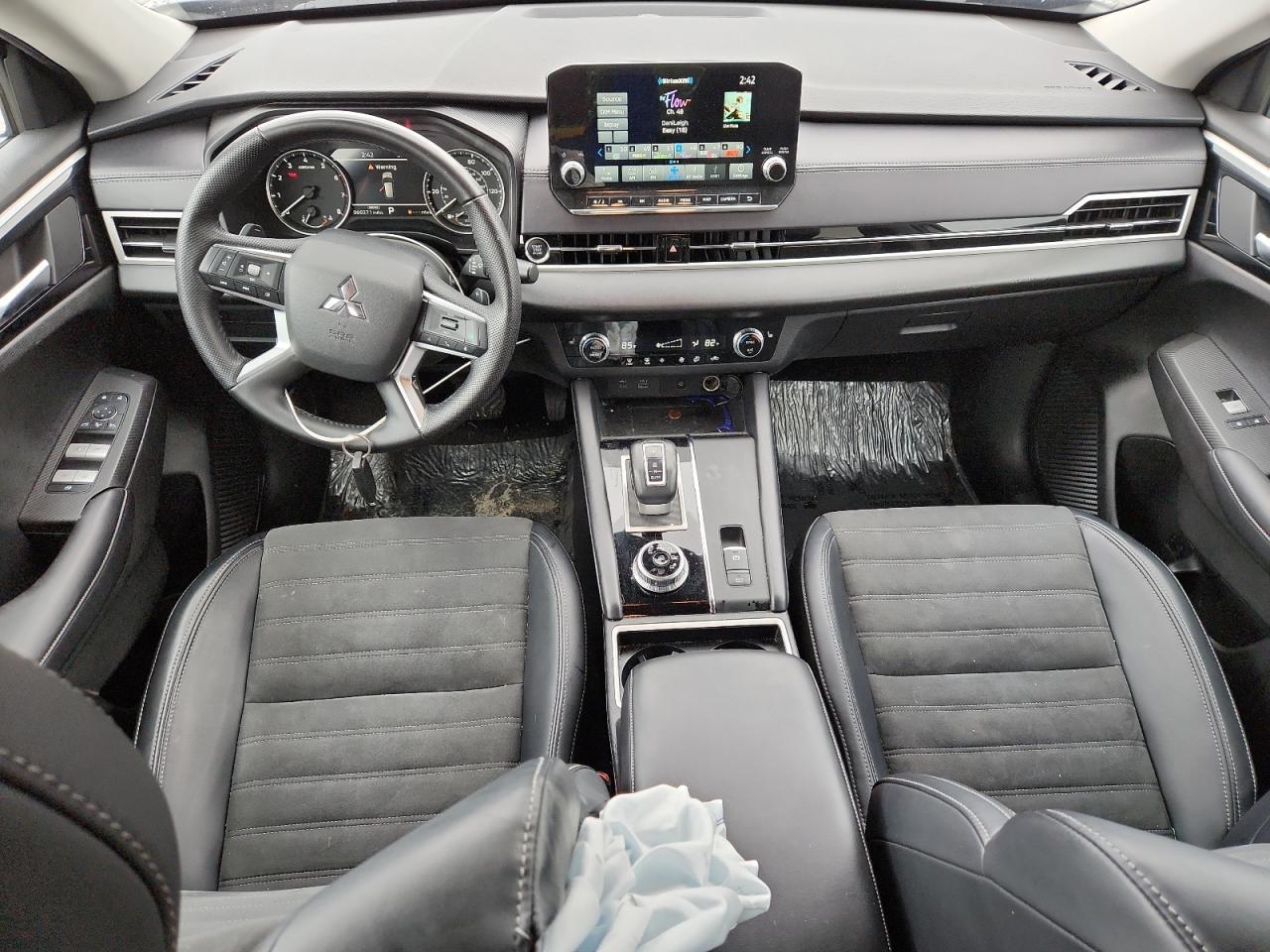 2024 MITSUBISHI outlander
