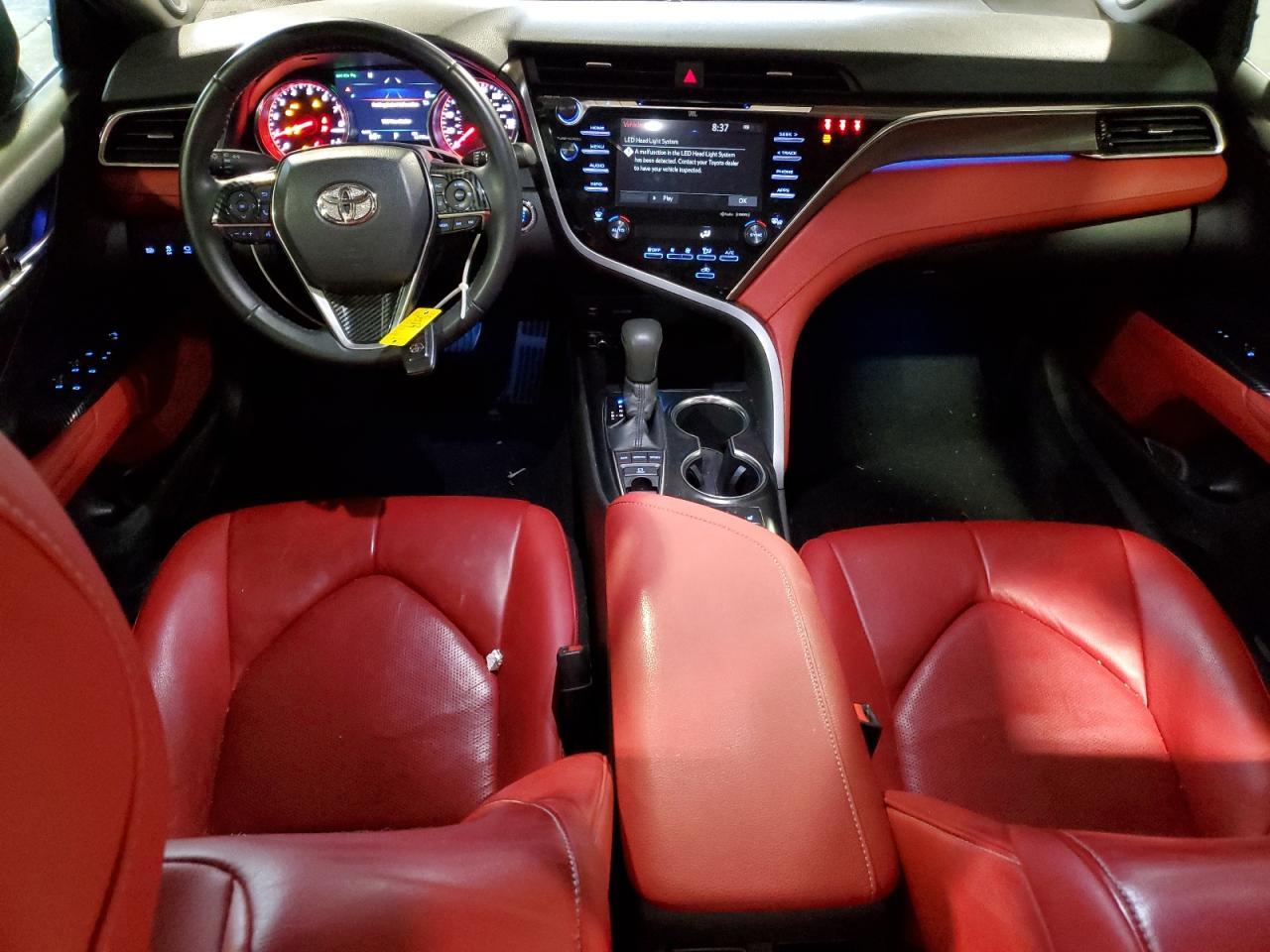 2018 TOYOTA CAMRY