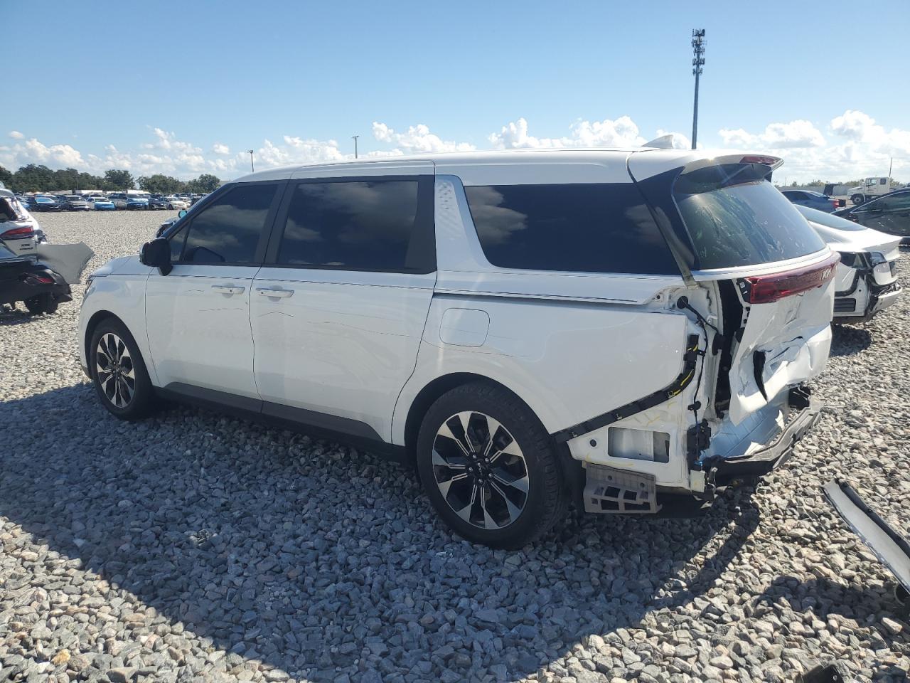 2024 KIA Carnival