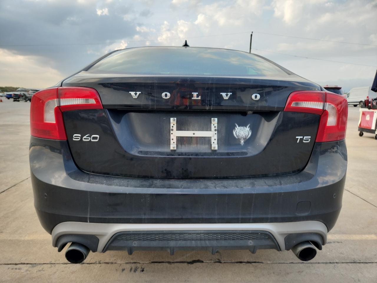 2017 VOLVO S60