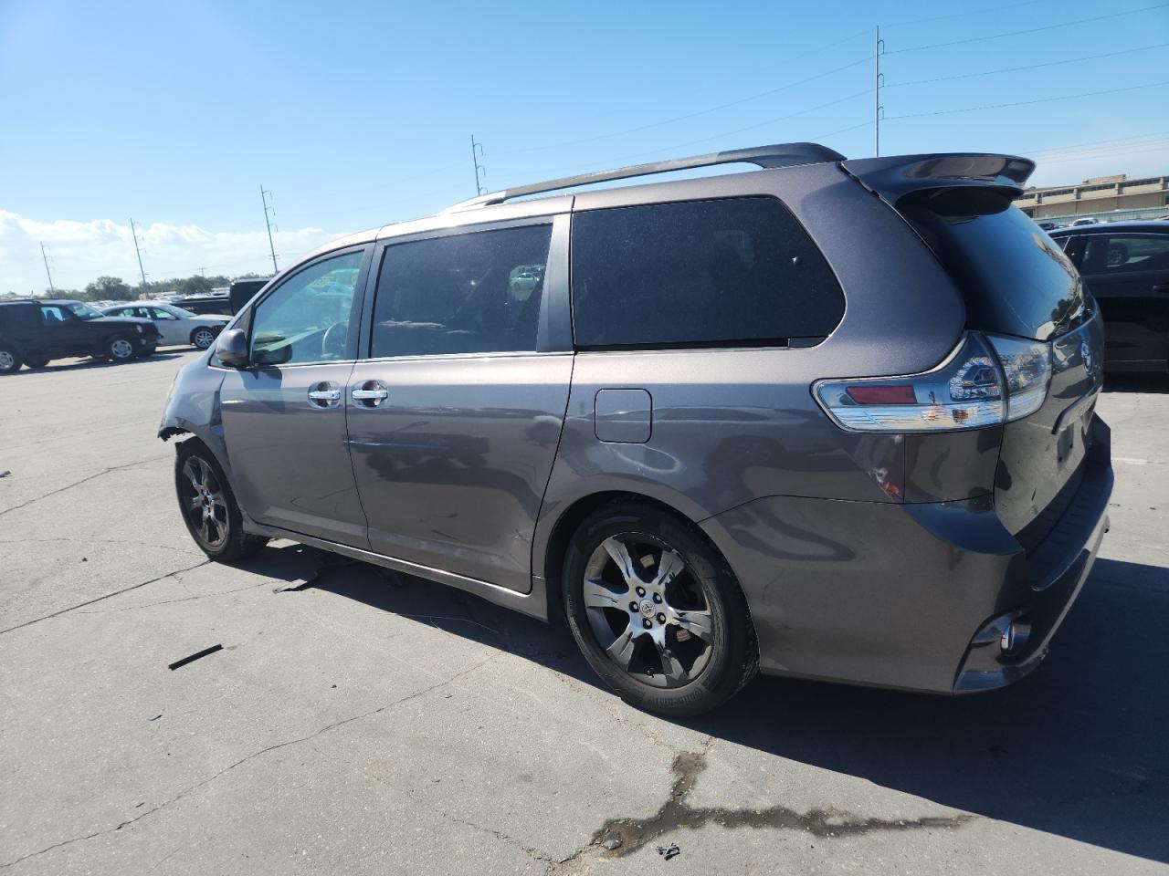 2013 TOYOTA SIENNA