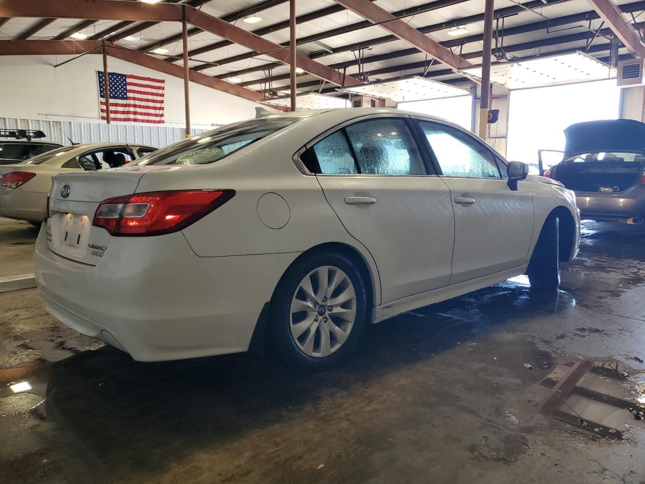 2016 SUBARU Legacy