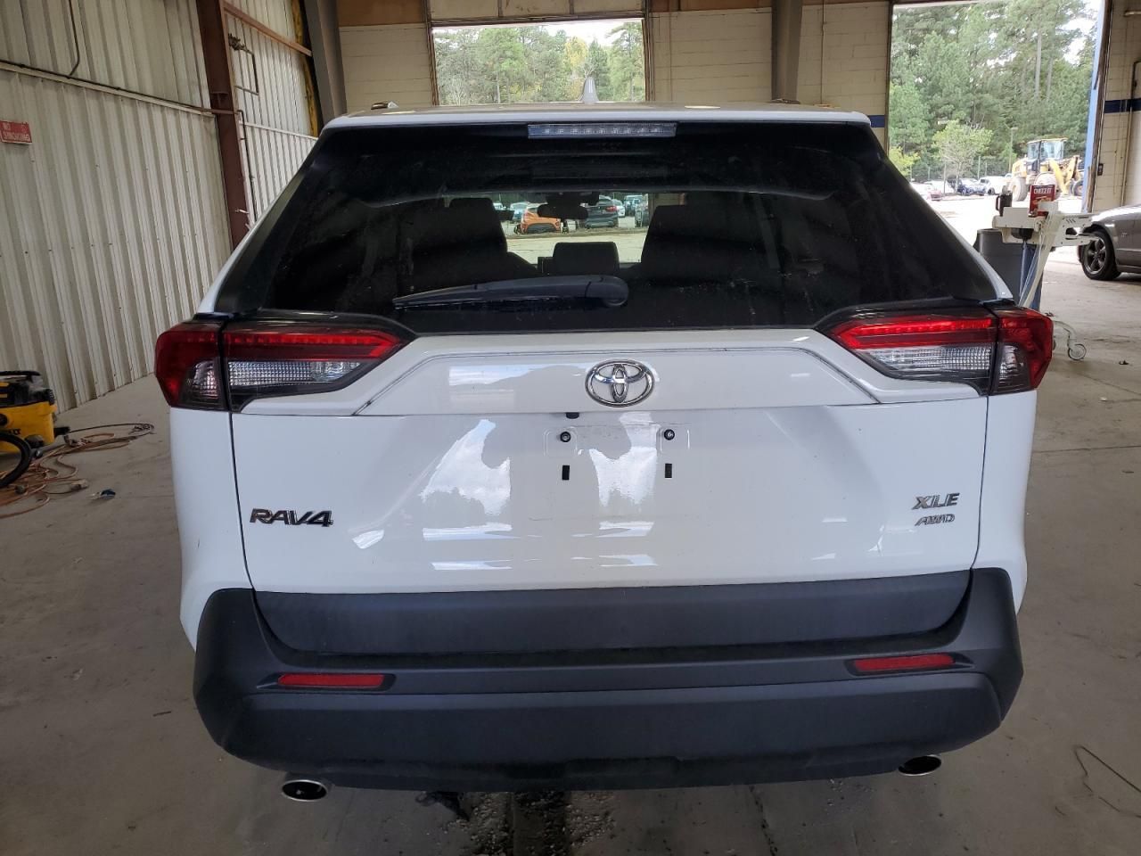 2019 TOYOTA RAV4