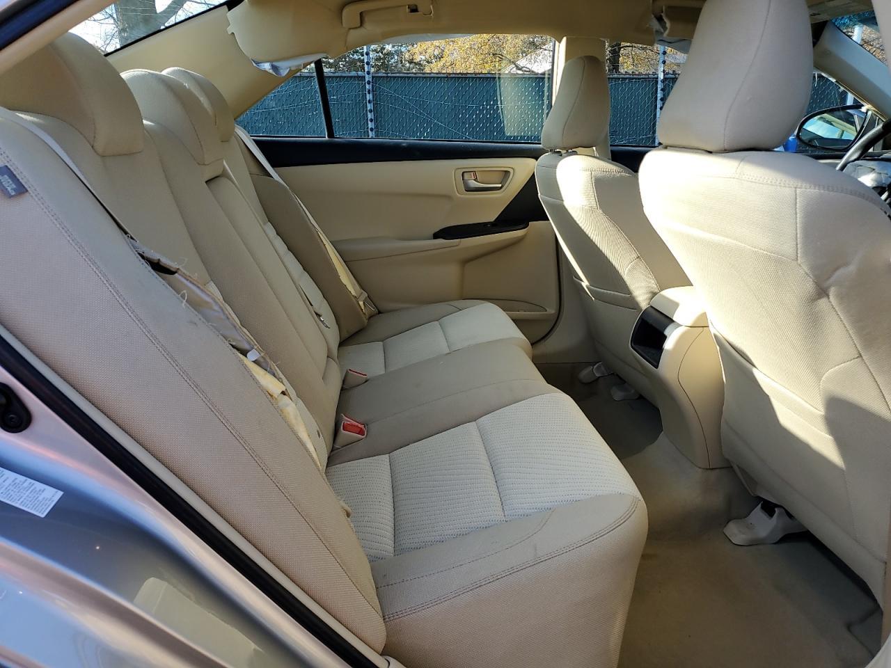 2016 TOYOTA CAMRY