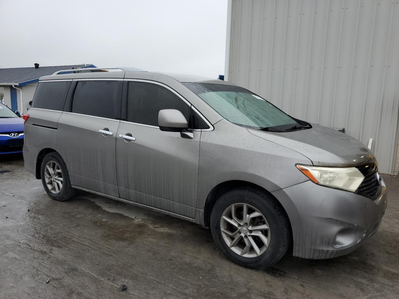 2013 NISSAN Quest