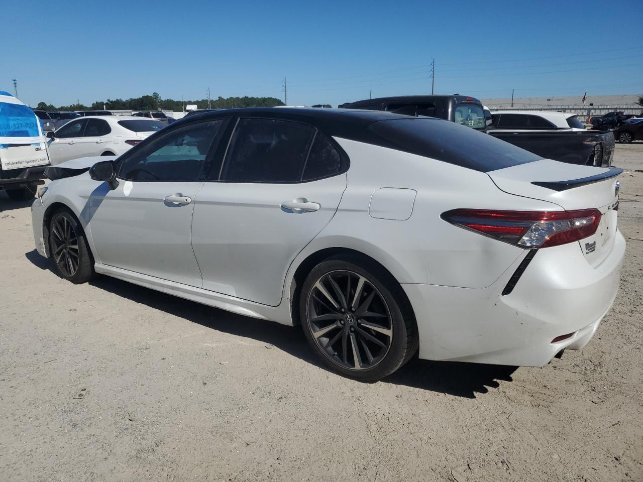 2019 TOYOTA CAMRY