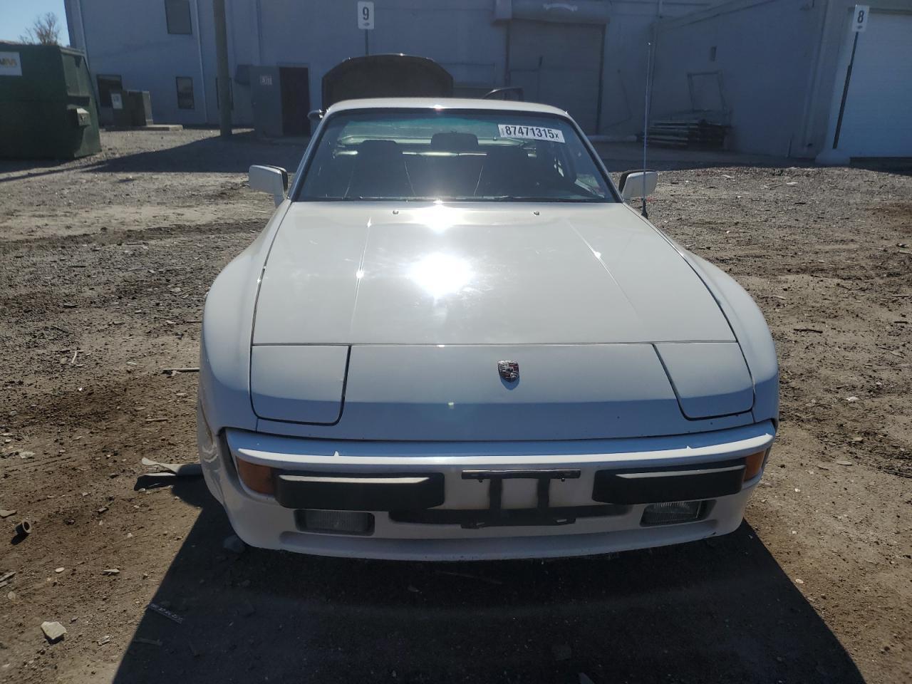 1984 PORSCHE 944
