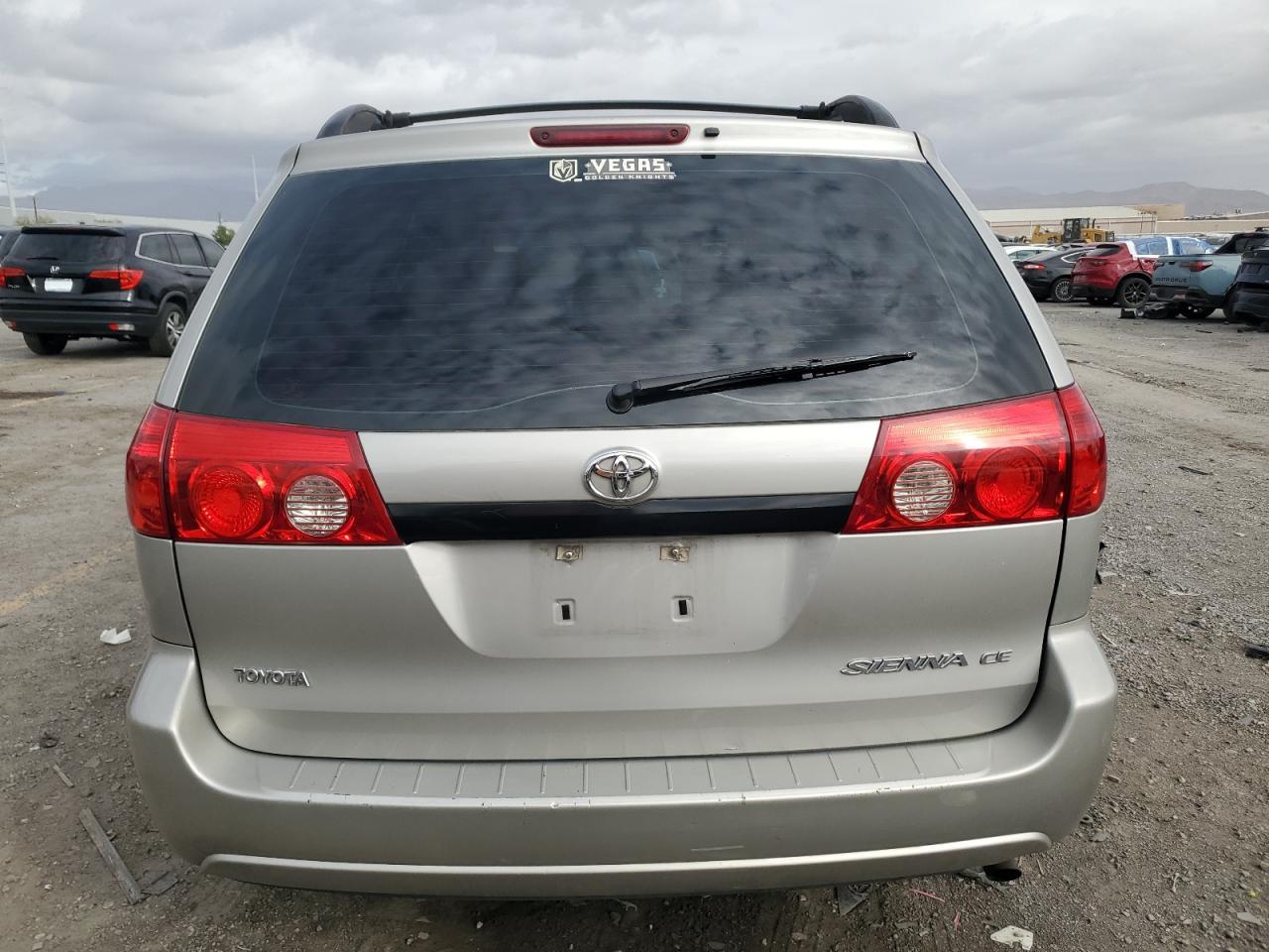 2007 TOYOTA SIENNA