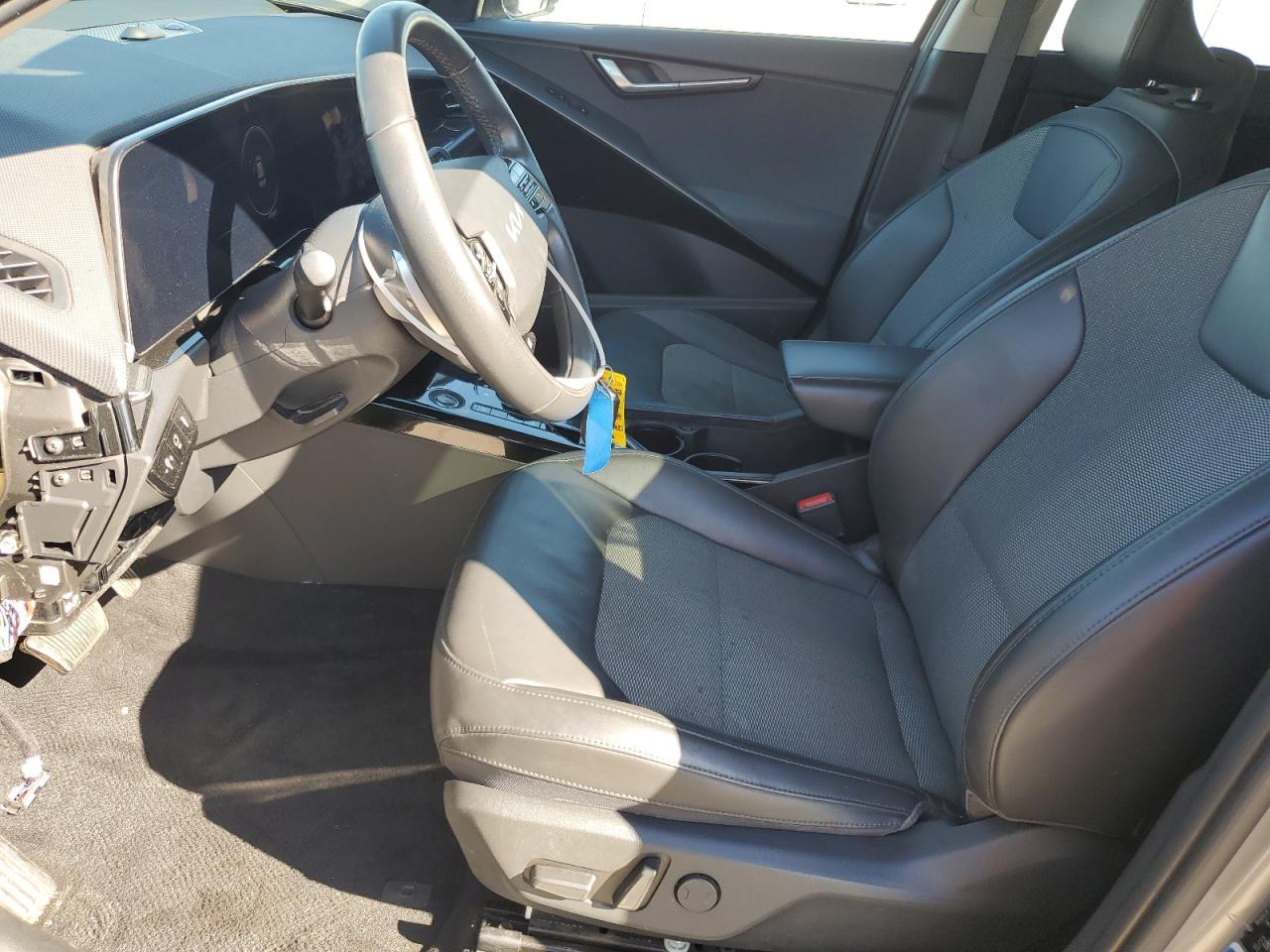 2023 KIA Niro