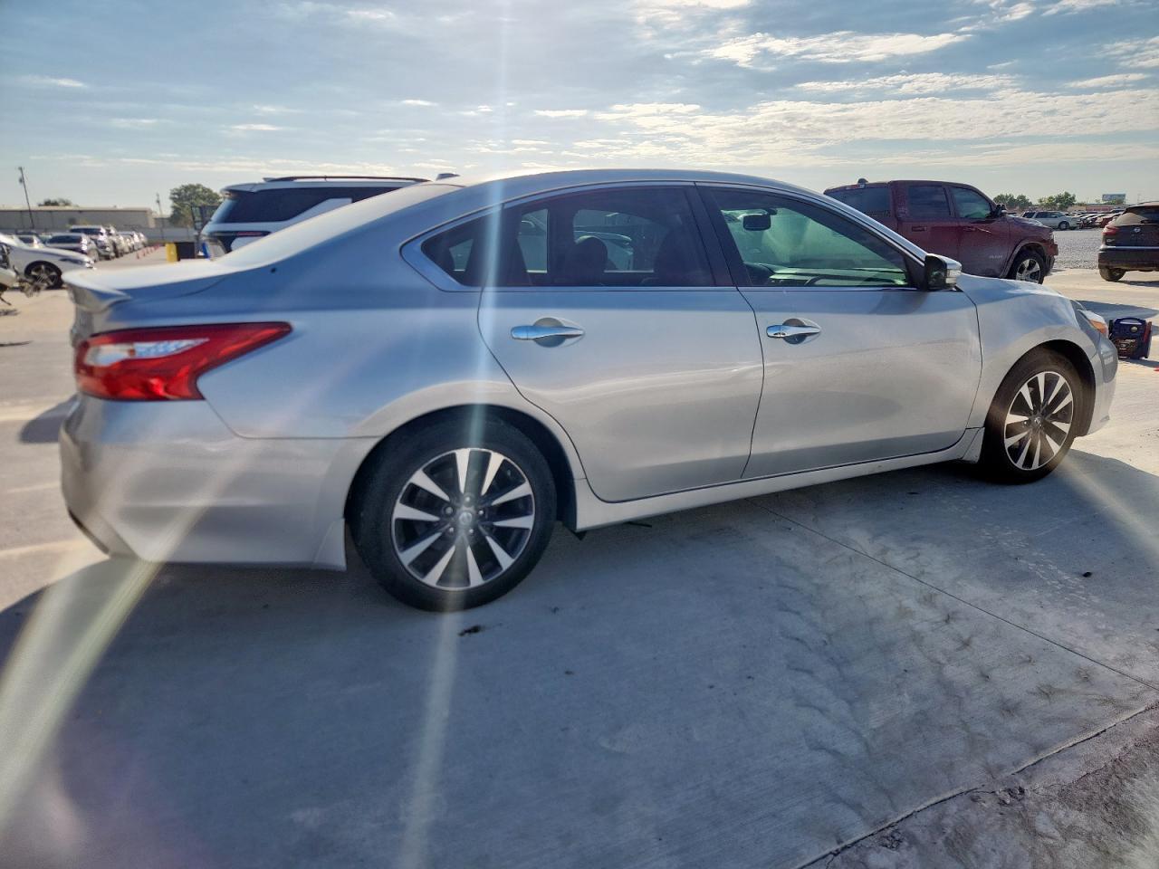 2016 NISSAN ALTIMA