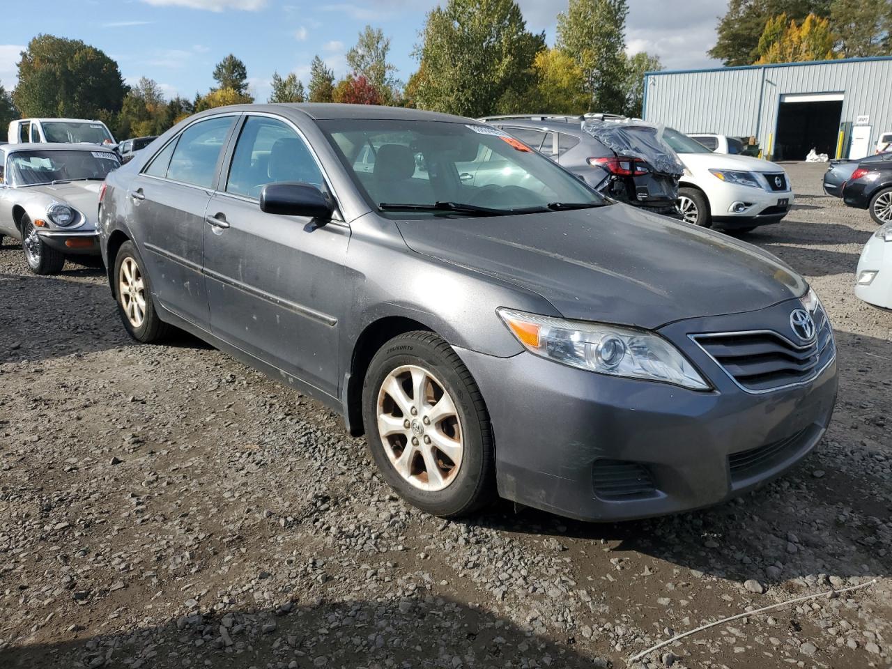 2011 TOYOTA CAMRY