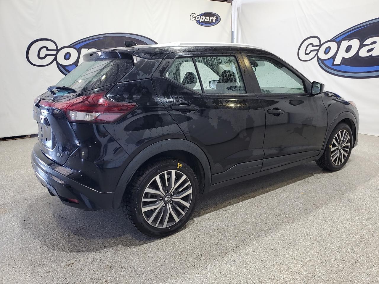 2021 NISSAN KICKS