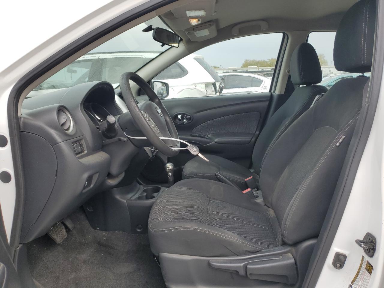 2016 NISSAN VERSA