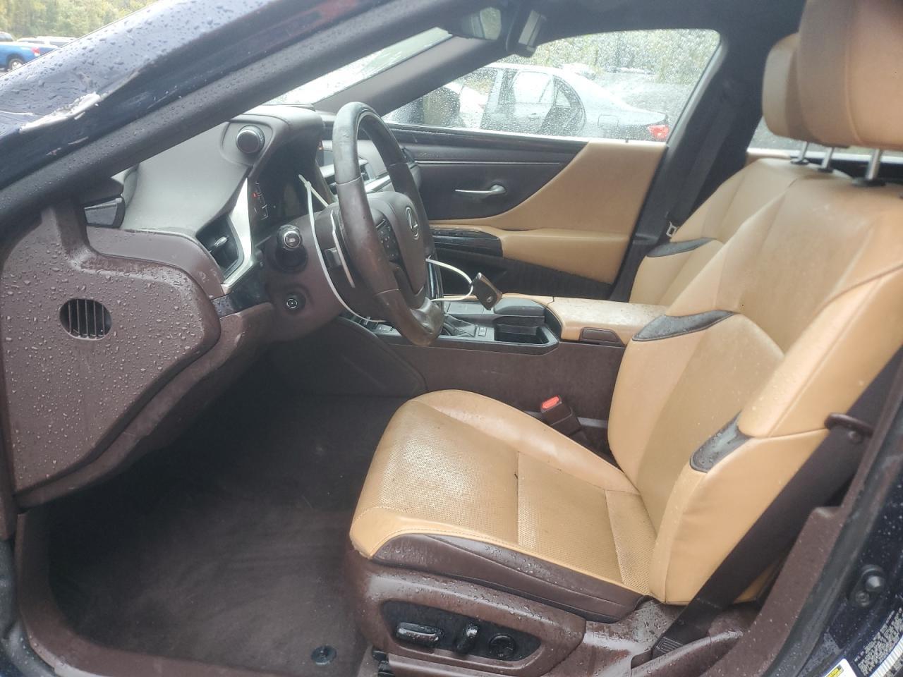 2021 LEXUS Es