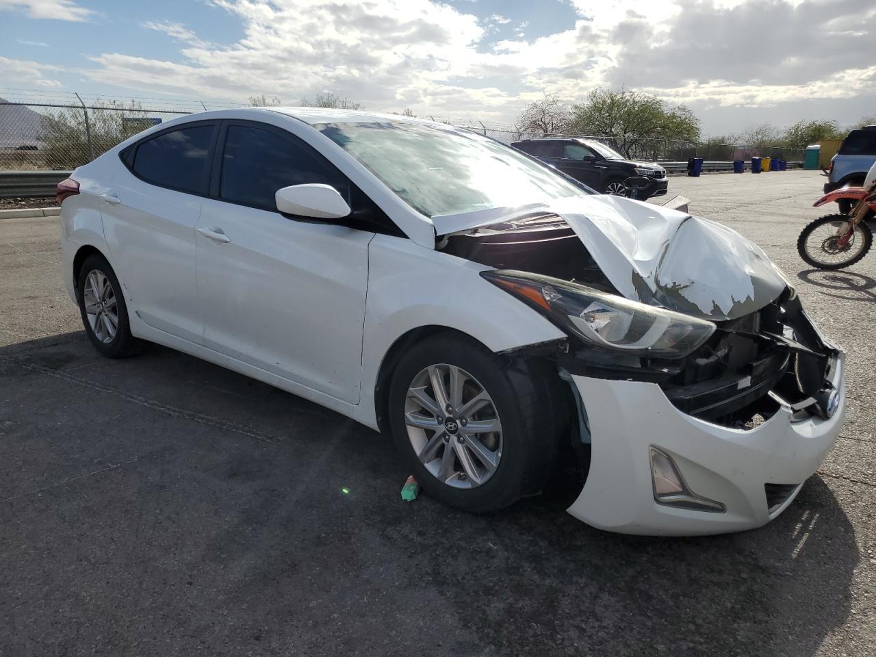 2015 HYUNDAI ELANTRA
