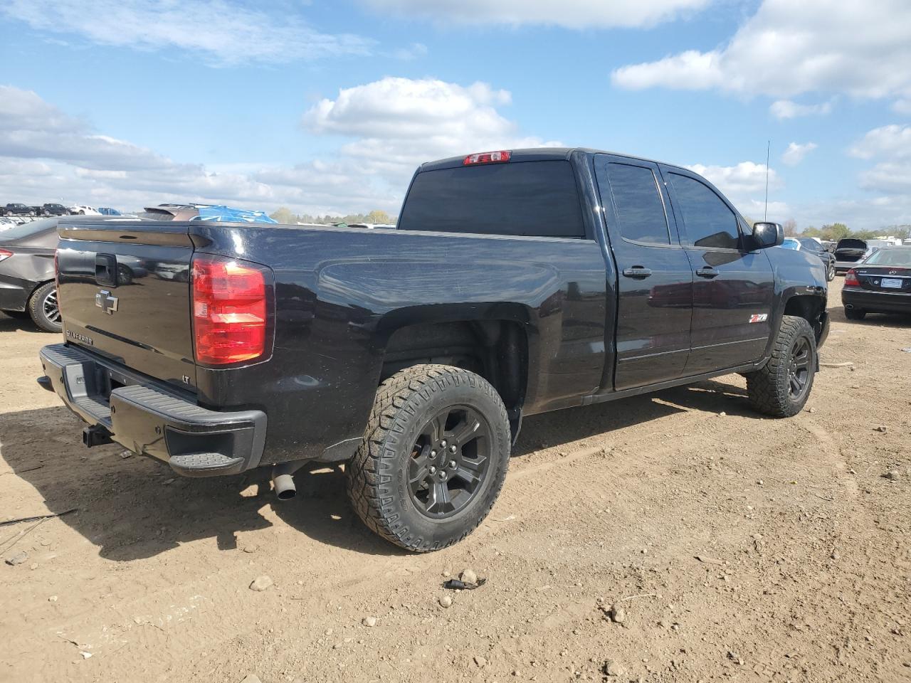 2018 CHEVROLET Silverado