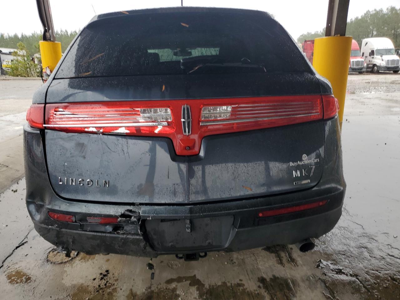 2013 LINCOLN MKT