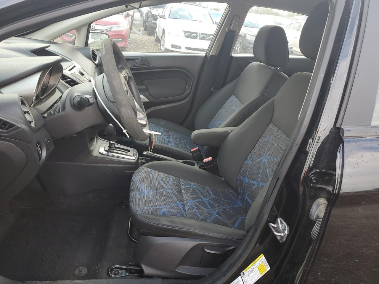 2013 FORD Fiesta