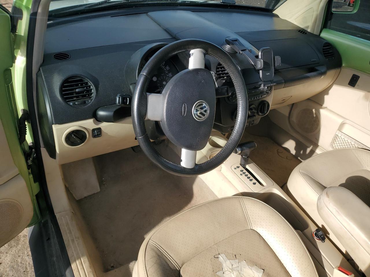 2000 VOLKSWAGEN Beetle